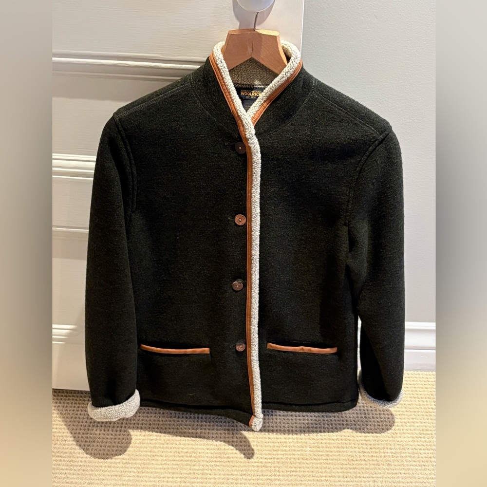 Woolrich olive green Jacket with Cream Sherpa Trim and Brown Leather Piping